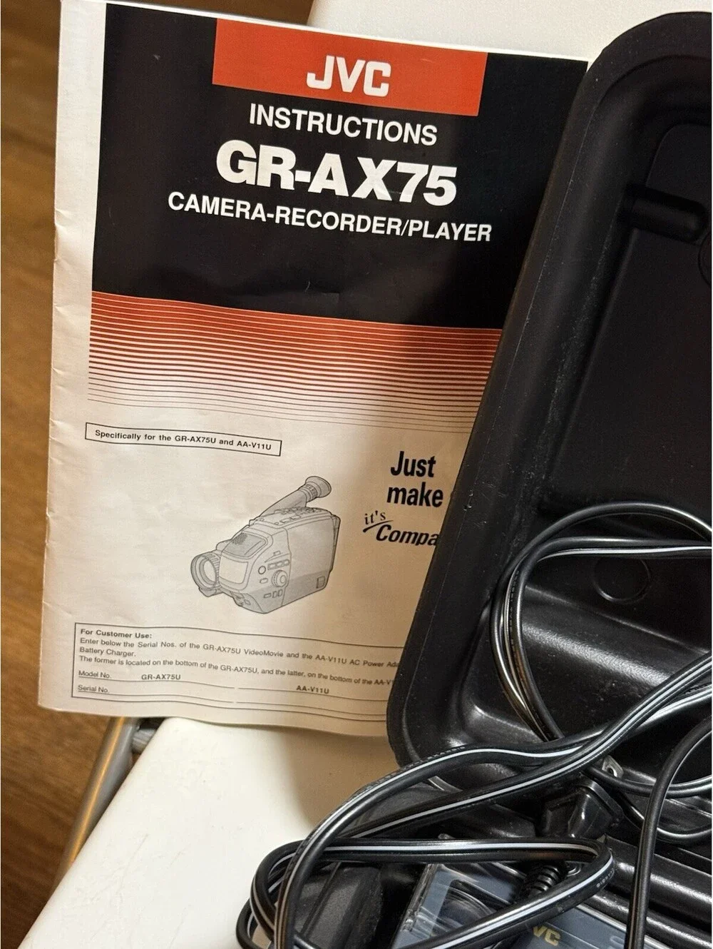 JVC GR-AX75U VHS C Camcorder, With Case , Cables , Manual , Working Great